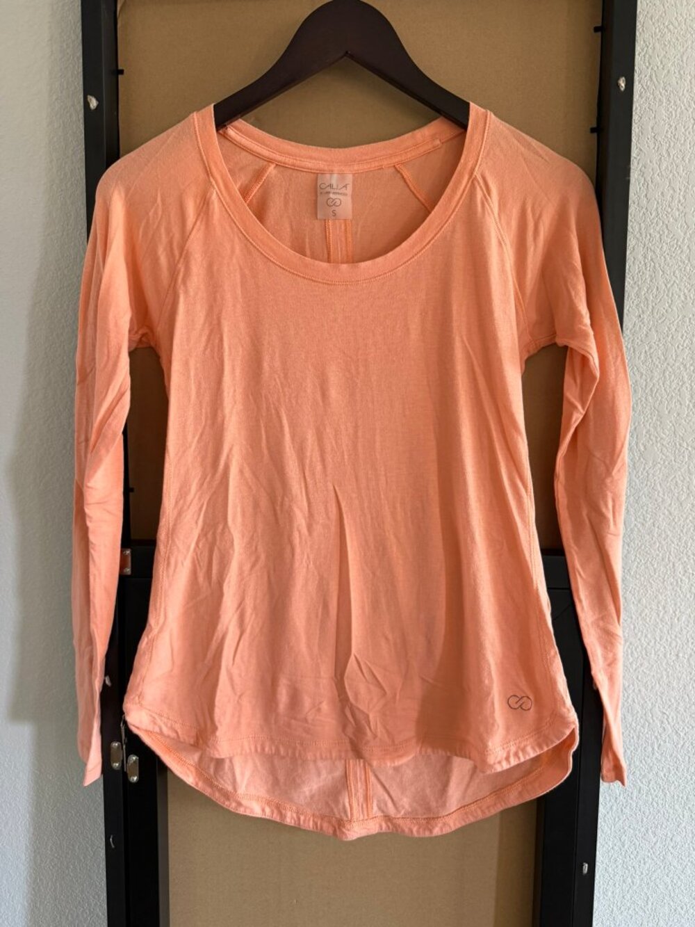 P030 CALIA Peach Scoop-Neck Long-Sleeve Top